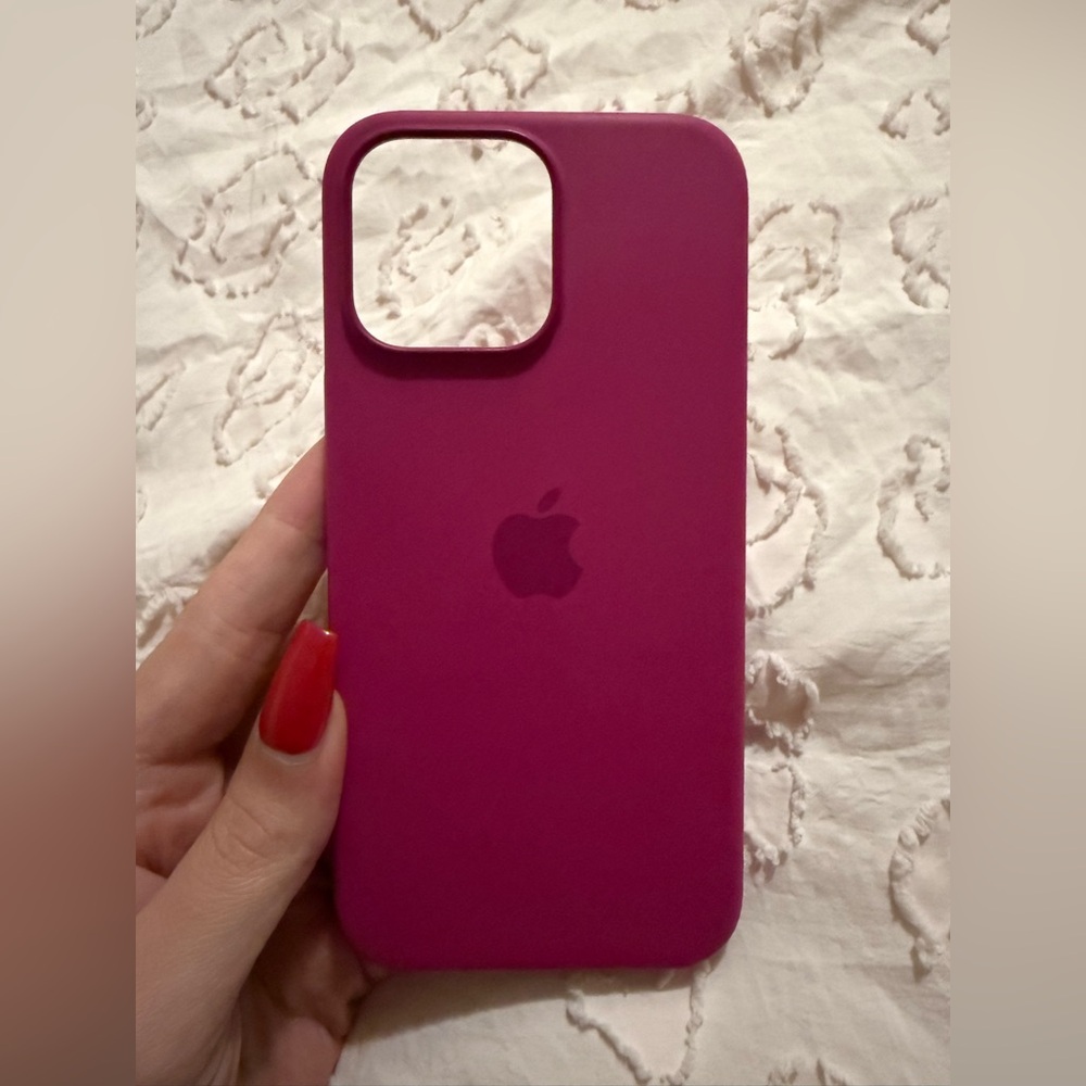 iPhone 16 pro max Apple silicone case pink